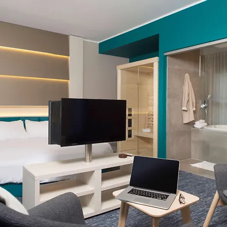 Ibis Styles Hotel 3*