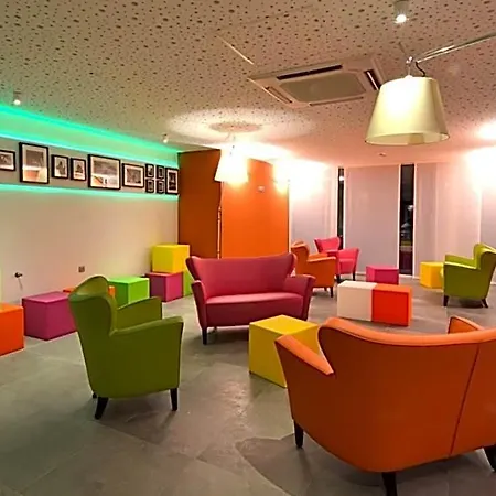 Ibis Styles